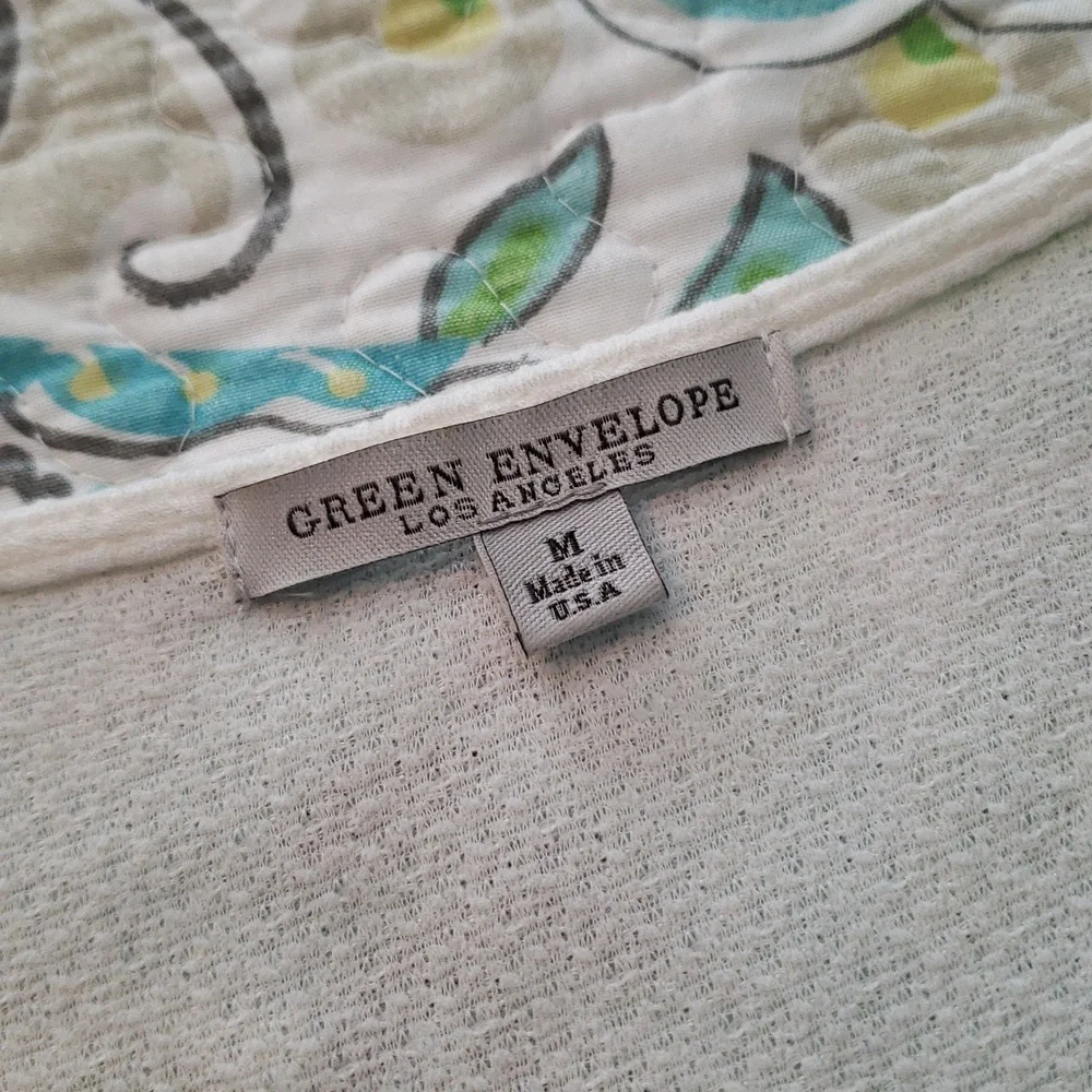 Green Envelope fringed top / M - Picture 2 of 3